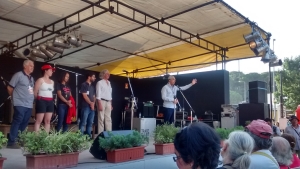 Em ato de solidariedade ao Brasil, José Reinaldo denuncia o golpe