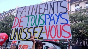 Militante do Partido Comunista Francês também ironiza Macron: "Preguiçosos de todo o mundo, uni-vos". 
