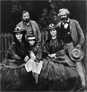 Engels com Marx e sua filhas